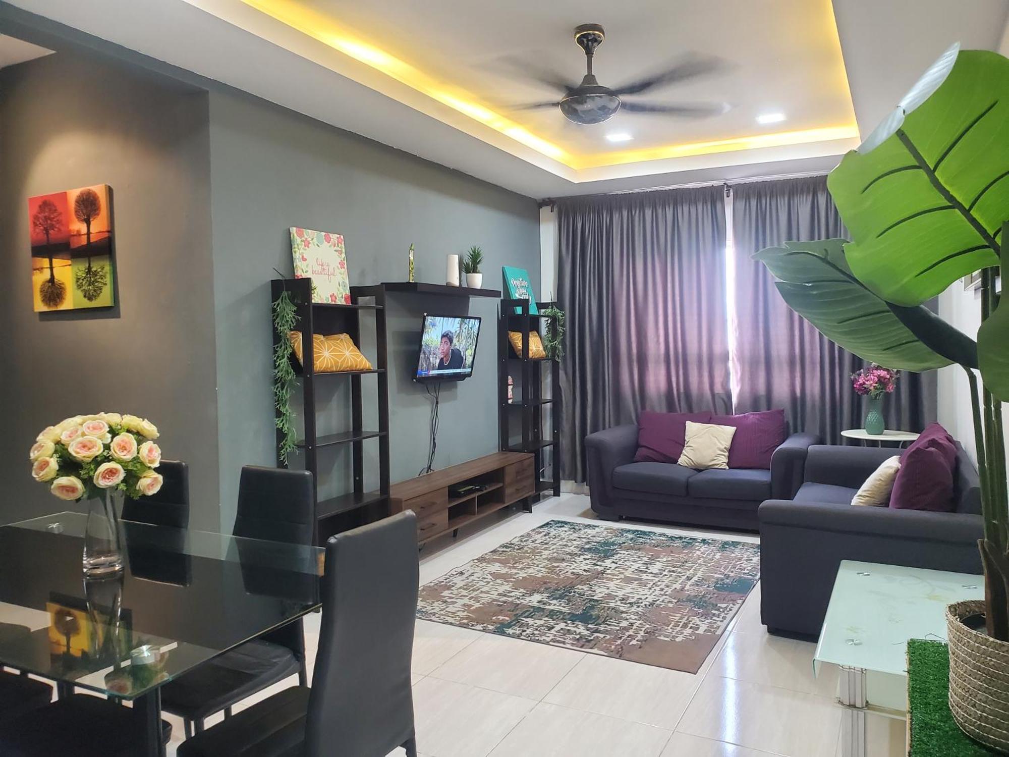 Casa Inderaloka Pantai Batu Buruk Lägenhet Kuala Terengganu Exteriör bild